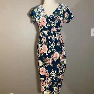 Maternity/Nursing dress